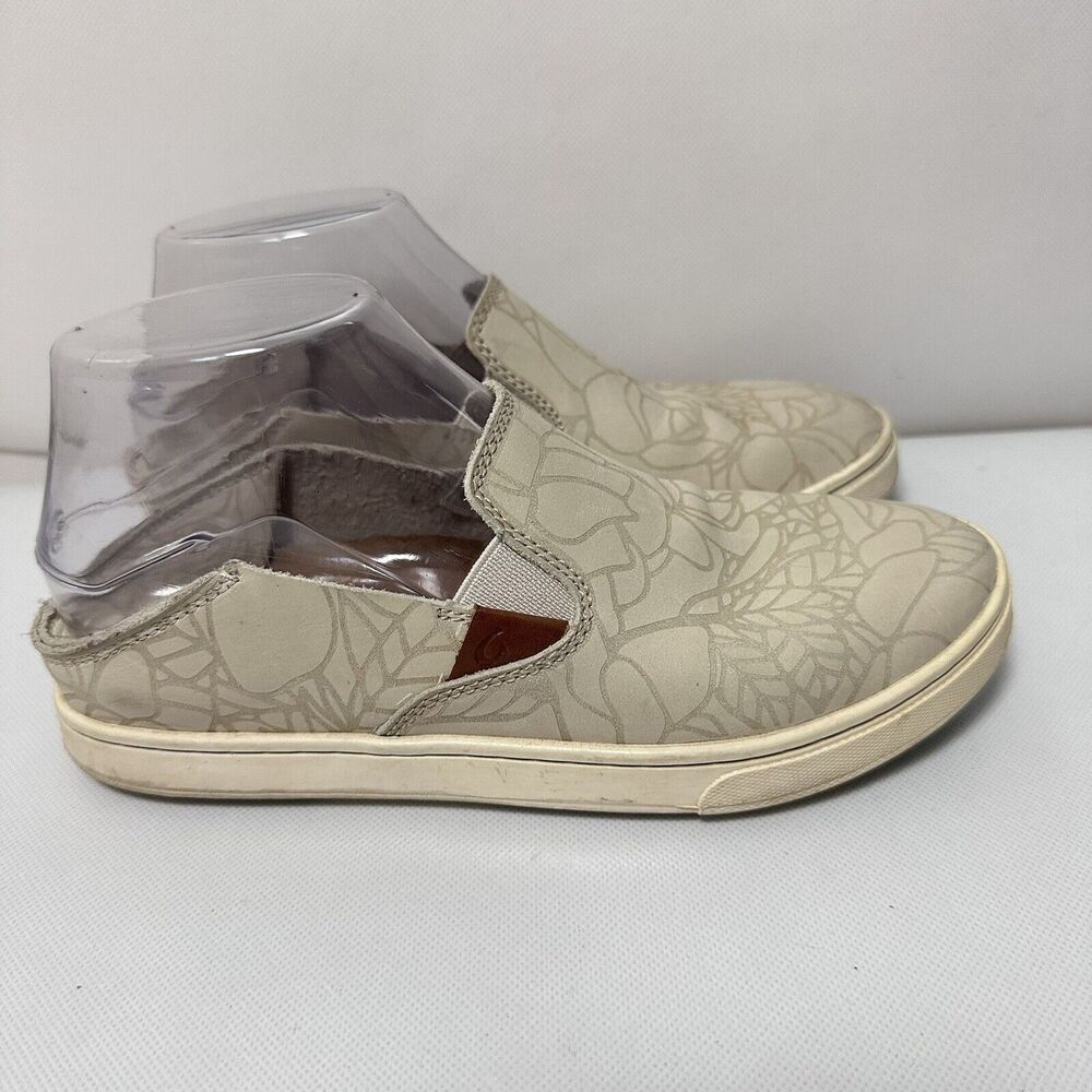 OLUKAI Pehuea Lau Sneakers Tan Gray Casual Slip On Shoes Drop In Heel 6.5
